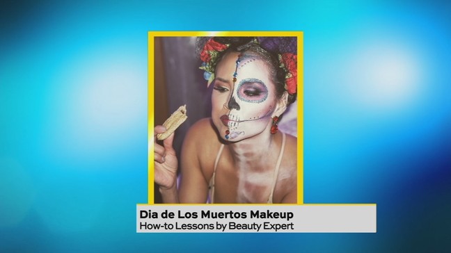Alicia Artista demonstrates how you can paint your own Dia de los muertos face. (SBG Photo)