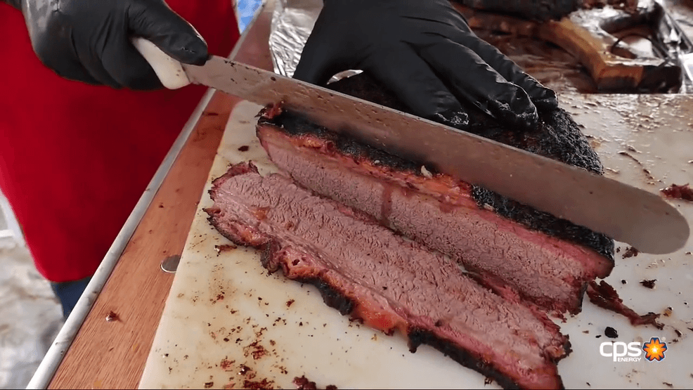 Image for story: 'Grillsgiving' fires up BBQ flavor and community