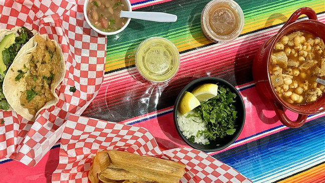 Barbacoa taco, chicharrones en salsa taco, menudo, tamales (SBG San Antonio)