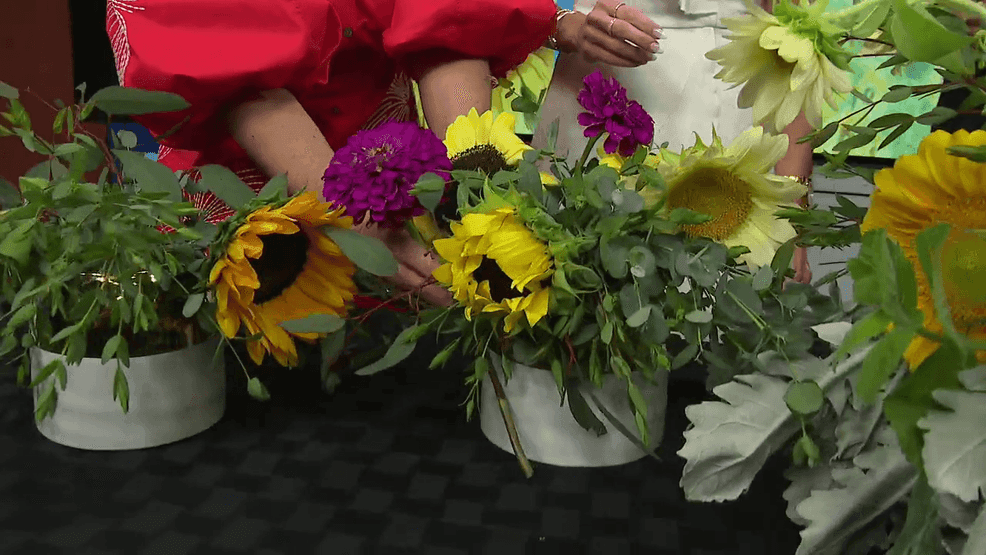 Image for story: Create a Beautiful Sunflower Arrangement