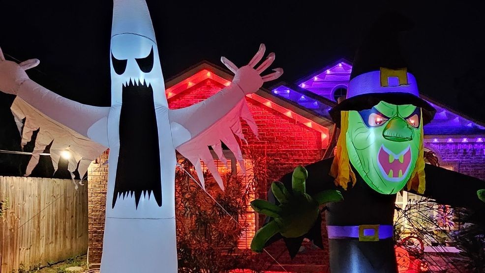 Image for story: SHARE YOUR HALLOWEEN PHOTOS: Costumes, spooky home decor and more