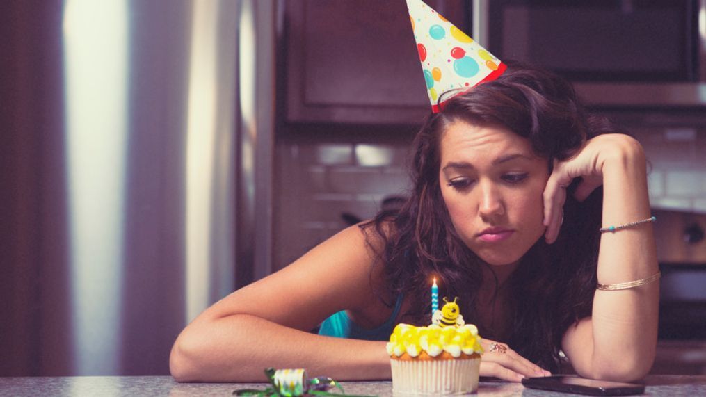1 in 3 people have made the cardinal sin of forgetting their partner’s birthday -- and men are twice as likely to forget.