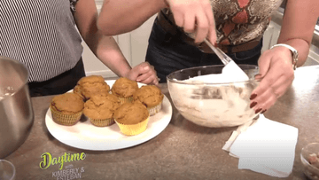 Image for story: Pawcakes for your dog on National Love Your Pet Day