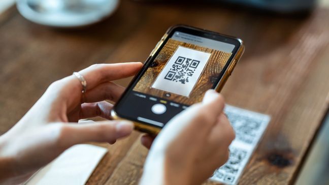 The backlash against QR code menus is now in full force. (Getty Images)