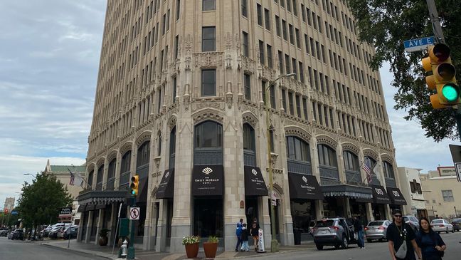 The Emily Morgan Hotel (SBG San Antonio)