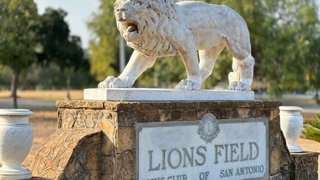 Century-old lion sculpture: A majestic tribute to artistry, heritage, and community spirit in the heart of Broadway (SBG/ Emilio Sanchez)